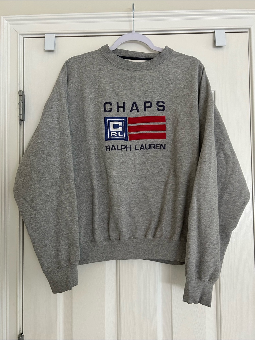 Chaps by Ralph Lauren Women’s 90’s Gray Logo Crewneck Sweatshirt